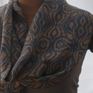 Strickschal mit Norwegermuster