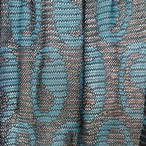 Leichte, gestrickter Schal ,mit Muster ,schwarz ,türkis